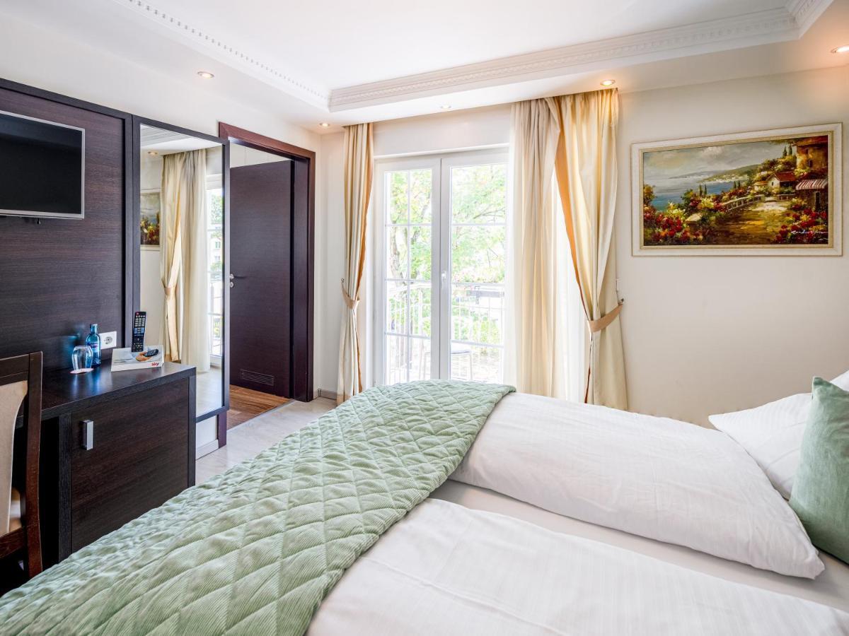 Kristallhotel Fettehenne Леверкузен Экстерьер фото