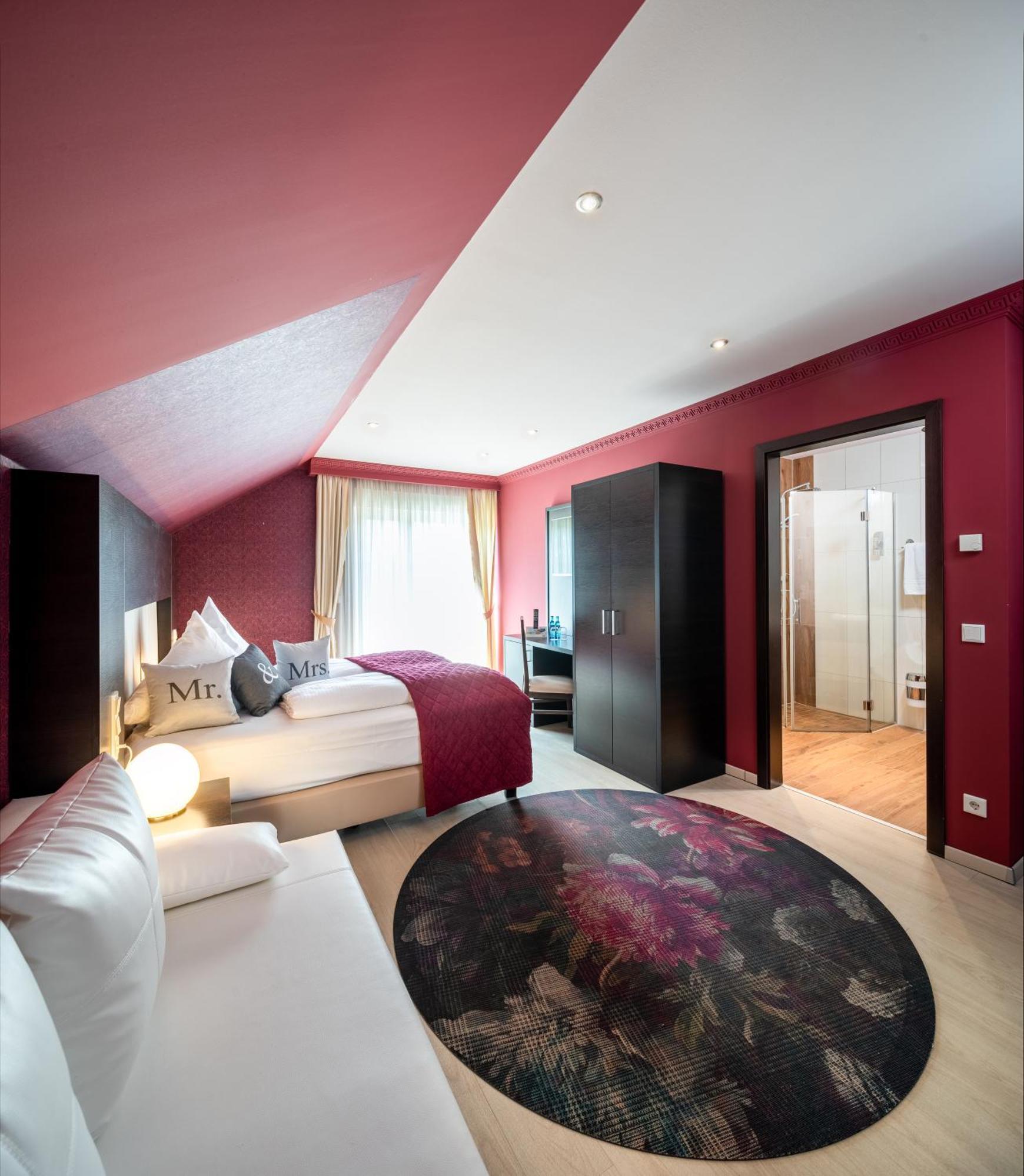 Kristallhotel Fettehenne Леверкузен Экстерьер фото